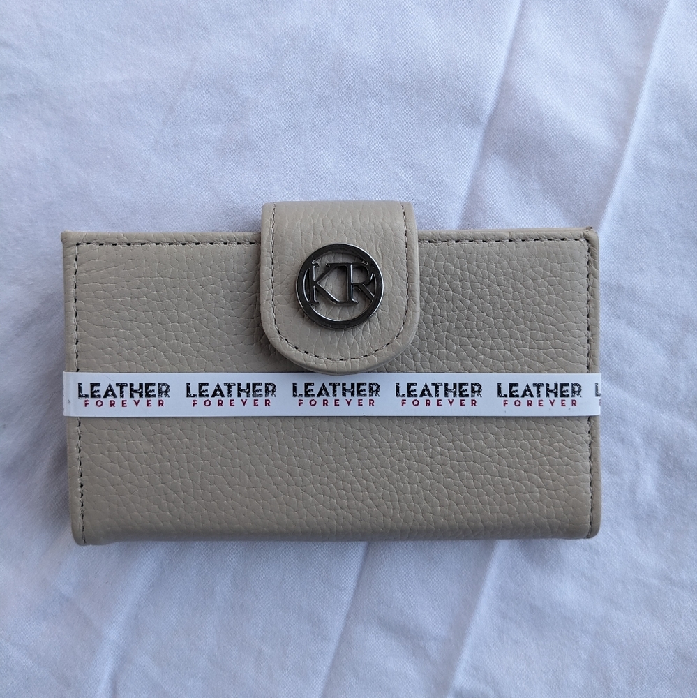 Kim Rogers leather wallet, cream